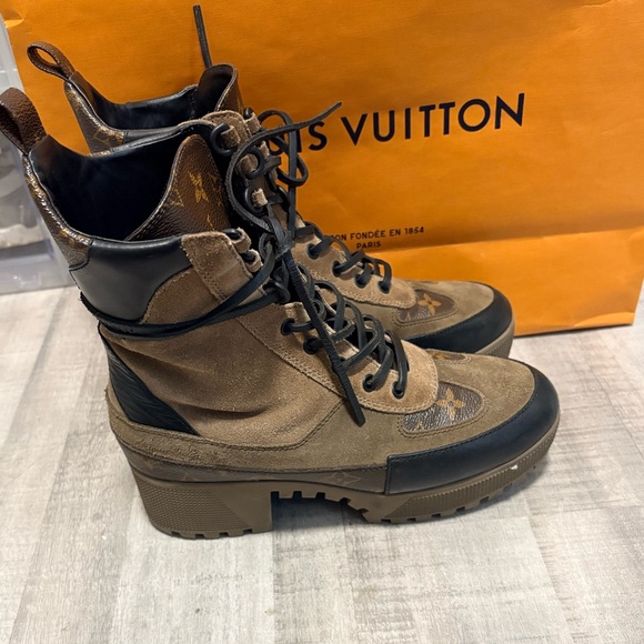 Louis Vuitton Black and Brown Lace Up Boots - Picture 6 of 7